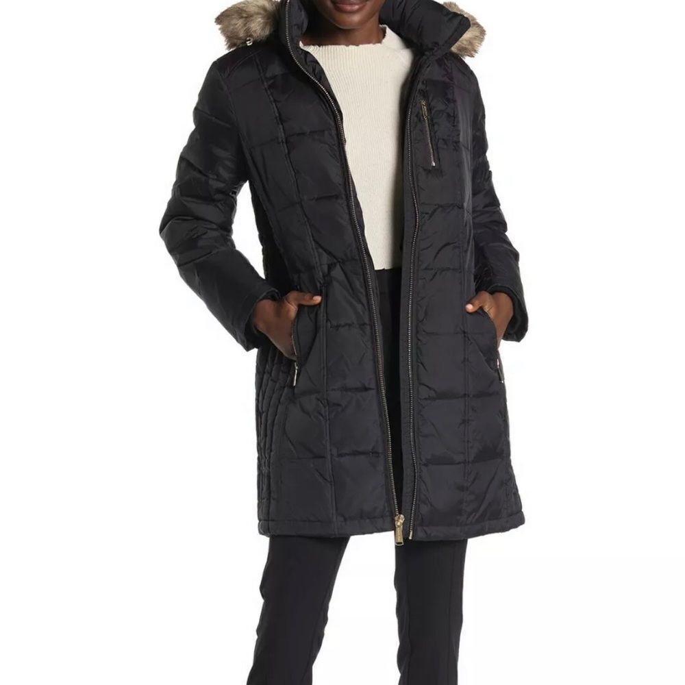 Michael Kors
Down-Filled Faux Fur-Trim Hooded Parka Black